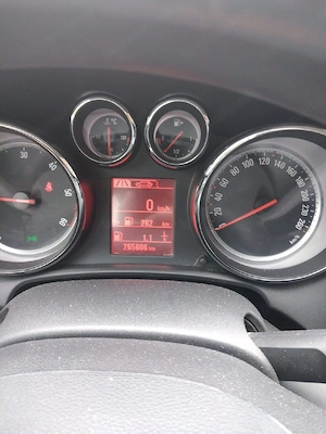 Opel Astra J 2013  1,7 CTDI - imagine 5