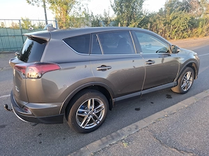 Toyota rav4 hibrid - imagine 5