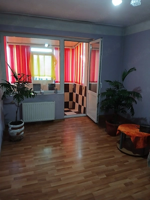 Vând garsoniera,str Traian
