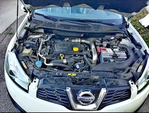 Vând Nissan Quasquai