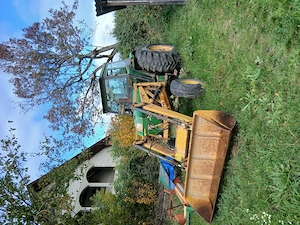 Tractor de vanzare cu cupa 