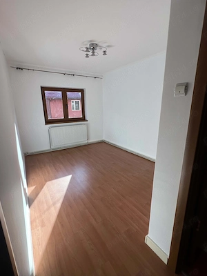 Vânzare -Apartament 4 camere , etaj 1 Orașul Aninoasa jud Hunedoara  - imagine 8