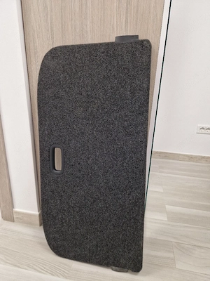 Vînd Poliță Portbagaj 