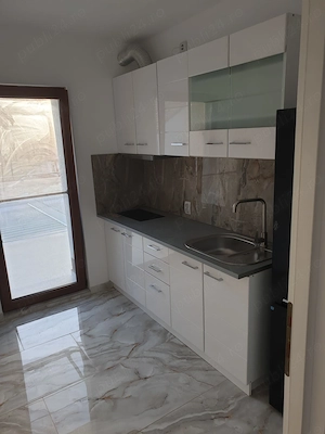 De inchiriat apartament cu 2 dormitoare living baie si bucatarie