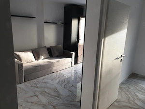 De inchiriat apartament cu 2 dormitoare living baie si bucatarie - imagine 2