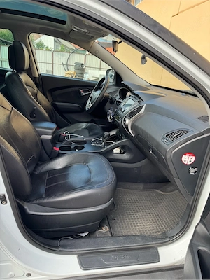 Hyundai ix35 2.0 CRDi 184 CP | automata | 4x4 | 2011 - imagine 4