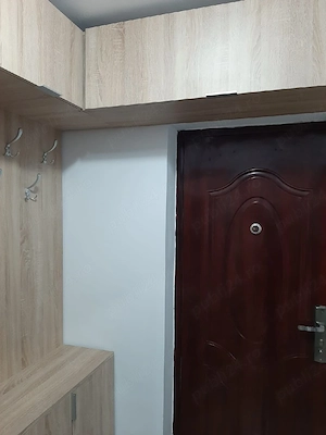 Vand garsonieră , complet mobilată și utilată, situată în cartierul Găvana 3 - imagine 3