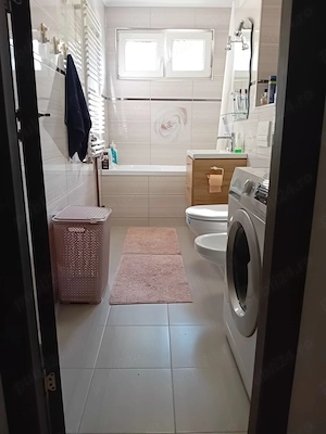 Proprietar. Ap. 4 camere, zona Piata Doina. Decomandat - imagine 5