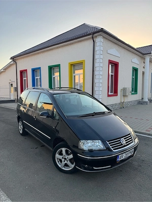 Volkswagen Sharan 2.0 TDI 140 CP 7 locuri - imagine 2