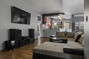 Apartament premium cu 4 camere, 141 mp utili + curte proprie de 210 mp - imagine 3
