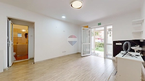 Spațiu comercial de închiriat (44 mp) în Brașov,  Cartier Florilor