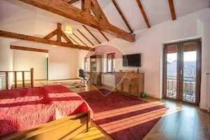 Casă cu două corpuri, teren 835 mp, str. I.L. Caragiale, Râșnov - imagine 3