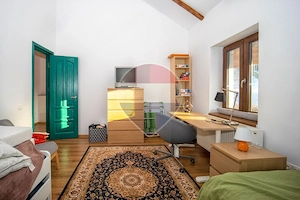 Casă cu două corpuri, teren 835 mp, str. I.L. Caragiale, Râșnov - imagine 12