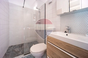 Casă cu două corpuri, teren 835 mp, str. I.L. Caragiale, Râșnov - imagine 9