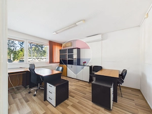 Apartament cu 2 camere, fost spatiu comercial, Metrou Eroii Revolutiei