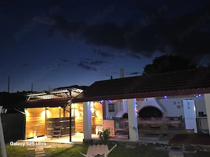 Inchiriez cabana la Rastolita