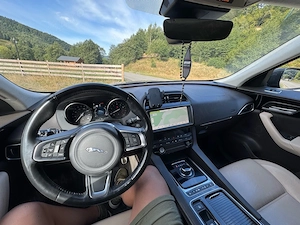 Jaguar F Pace 25T AWD - imagine 5