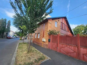 Închiriez casa pentru muncitori pretentiosi