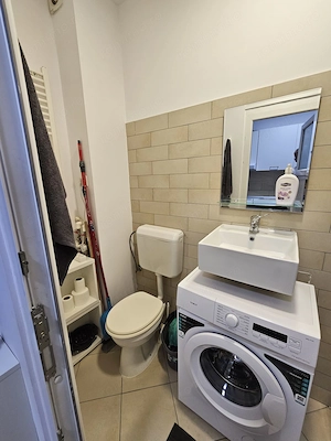 Garsoniera prima inchiriere Iulius Town - Lipovei etaj 1 !! - imagine 7