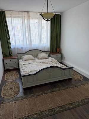 Închiriez apartament 3 camere decomandat Torontalului  - imagine 5