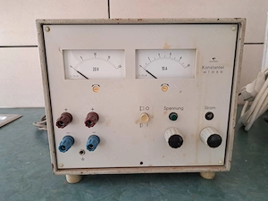 Sursa de laborator lineara Gossen Konstanter 44 T20 R10