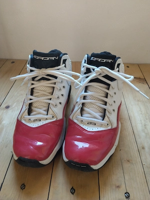 Adidasi bărbați Air Jordan 