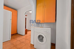 Apartament 3 camere, decomandat, mobilat - imagine 9