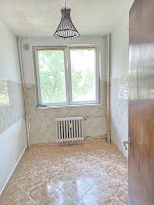 Proprietar, vand ap. 3 camere semidecomandat, Gorjului, et. 3 9 - imagine 4