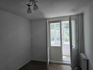 Proprietar, vand ap. 3 camere semidecomandat, Gorjului, et. 3 9 - imagine 6