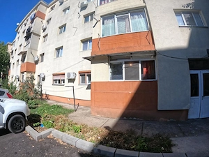 Apartament 4 camere decomandat | 88 mp | Parter | 3 băi | Zonă semicentrală - imagine 2