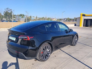 Tesla model y performance 2022 - imagine 4