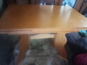 Masă lemn ptr 8 persoane 