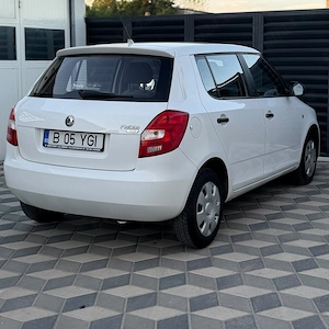 Skoda Fabia 2009-Versiunea Facelift-12 benzina 77Cp.Euro 4. Provenienta Porsche RO.89000KM !! - imagine 5