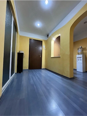 Apartament 3 camere - imagine 3