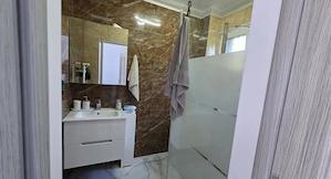 Duplex modern în Dumbravita | 94 mp, teren 300 mp, curte amenajata - imagine 13