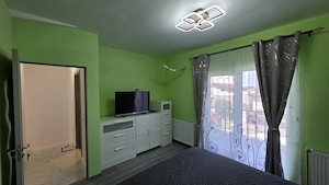 Duplex modern în Dumbravita | 94 mp, teren 300 mp, curte amenajata - imagine 11