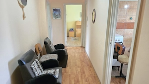 Vand apartament 2 camere decomandat in Deva, Bld. Balcescu, et. 3 - imagine 11