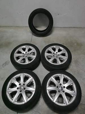 Set 4 Roti Vw - Jante Originale Aliaj cu Anvelope Michelin de Vara - 235 45 R17 Volkswagen