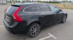 Volvo V60 T4 - 190CP, benzina, cutie automata - 2016 - imagine 2