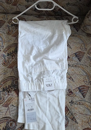 Pantaloni Zara noi XL