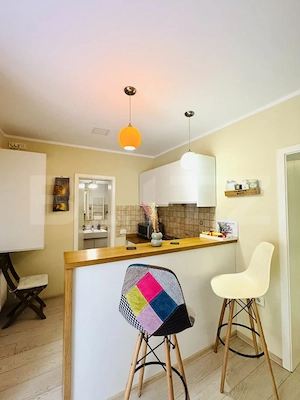 Garsonieră pregatita pentru Airbnb, Centru Istoric Brasov - imagine 3