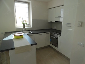 Garsoniera de inchiriat- str. Maria Rosetti nr.38 - imagine 3