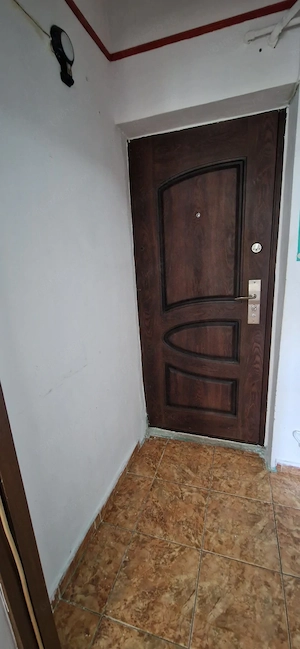 Apartament 3 camere, 65 mp, zona Bals - imagine 13