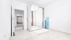 Apartament mobilat 3 camere bloc tip vila zona Coresi - imagine 5