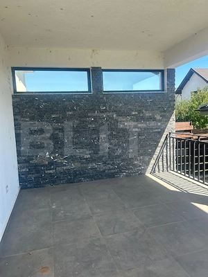 Vila de vanzare, 300 mp, teren 650 mp, zona Crevedia - imagine 13
