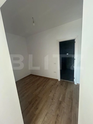 Vila de vanzare, 300 mp, teren 650 mp, zona Crevedia - imagine 17