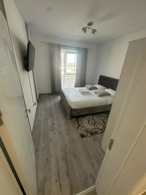 Apartament-2-Camere-Decomandat-Mobilat-Utilat-Curte-Proprie-Parcare - imagine 4