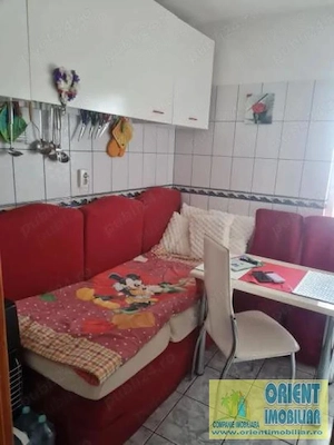 Inel 1, de vanzare apartament 3 camere, decomandat - imagine 2