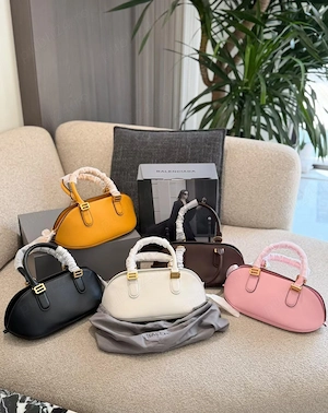 Balenciaga geantă de damă, piele naturală