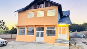 Proprietar - Vând sau Schimb - Vilă sau Spațiu comercial în Bacău   Schimb cu apartament  - imagine 3